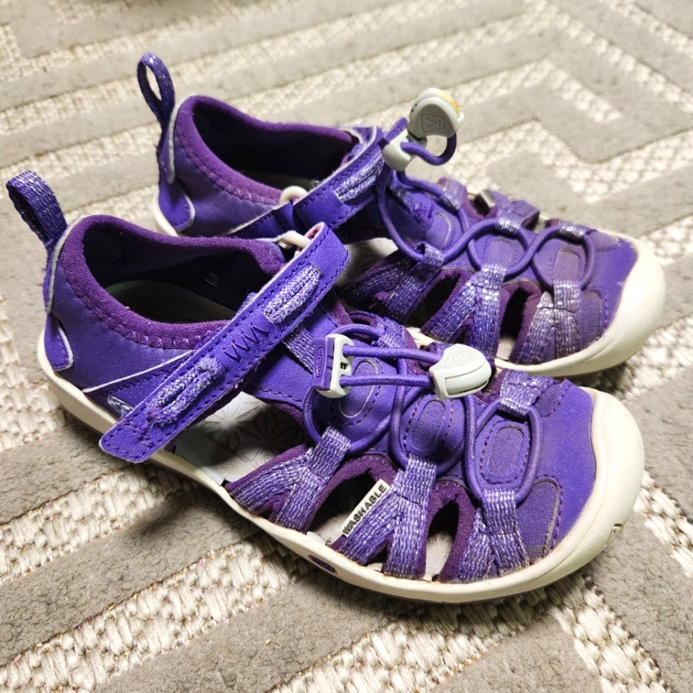 Keen Purple Glitter Moxie Closed Toe Sandals